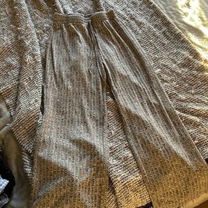 Flowy capri pants